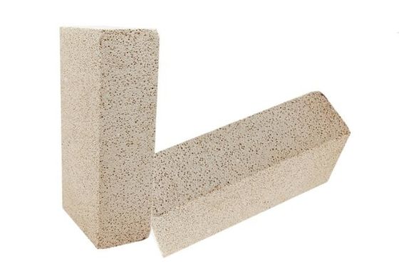 Tijolo de alumina alto de pouco peso do tijolo de fogo para camadas de isolamento térmicas do equipamento