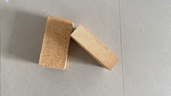 Dos tijolos de alumina altos do bloco economia de energia de isolamento AL2O3 30% ~ 46%