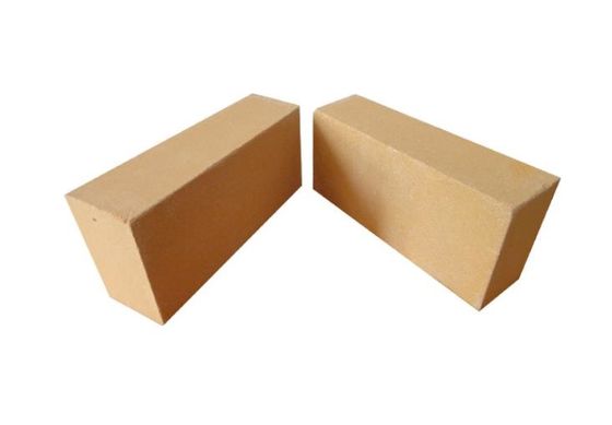 Tijolo de fogo de alta temperatura dos tijolos de pouco peso de grande resistência da argila para a fornalha de eixo da pelota